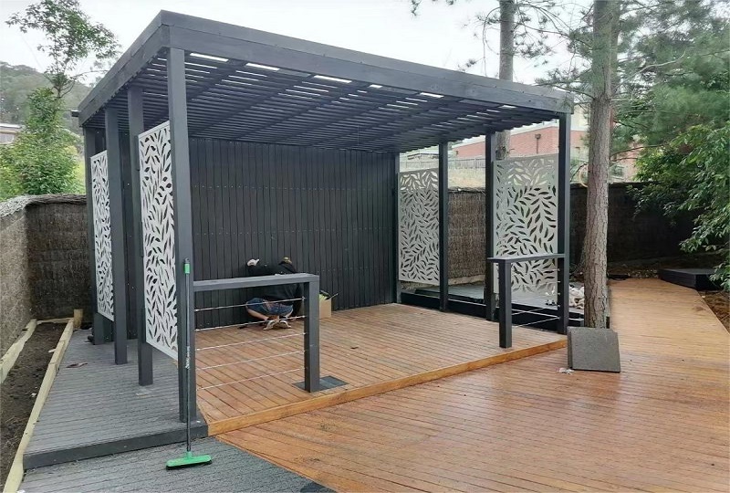 墨尔本户外凉亭定制 木质凉棚个性屏风木地板铺设